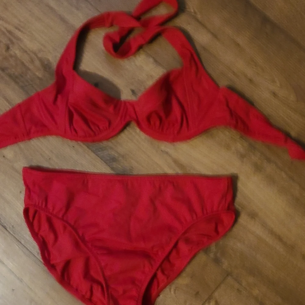 BIKINI - Picture 2 of 2
